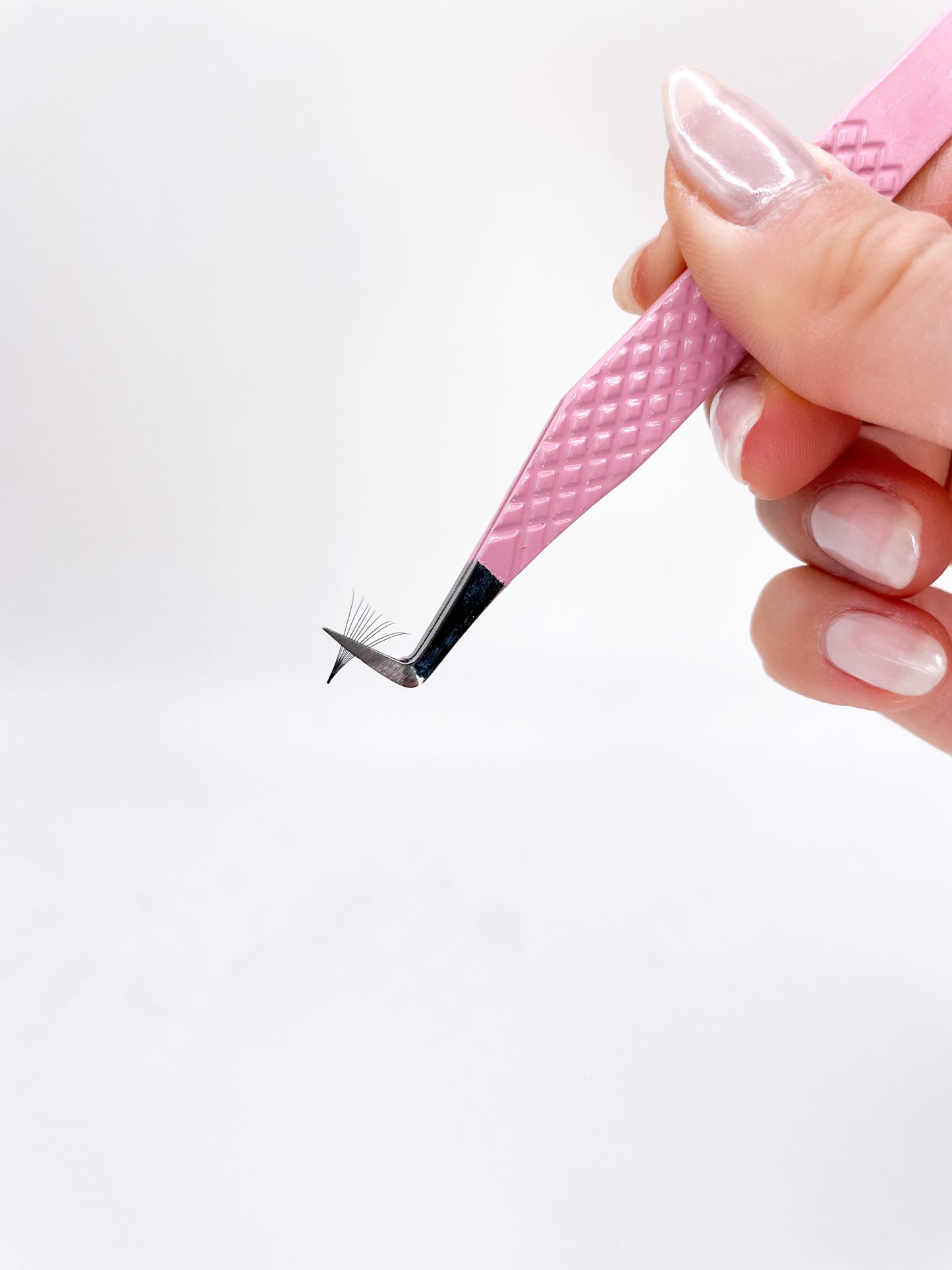 Diamond Grip Volume Tweezer - 111