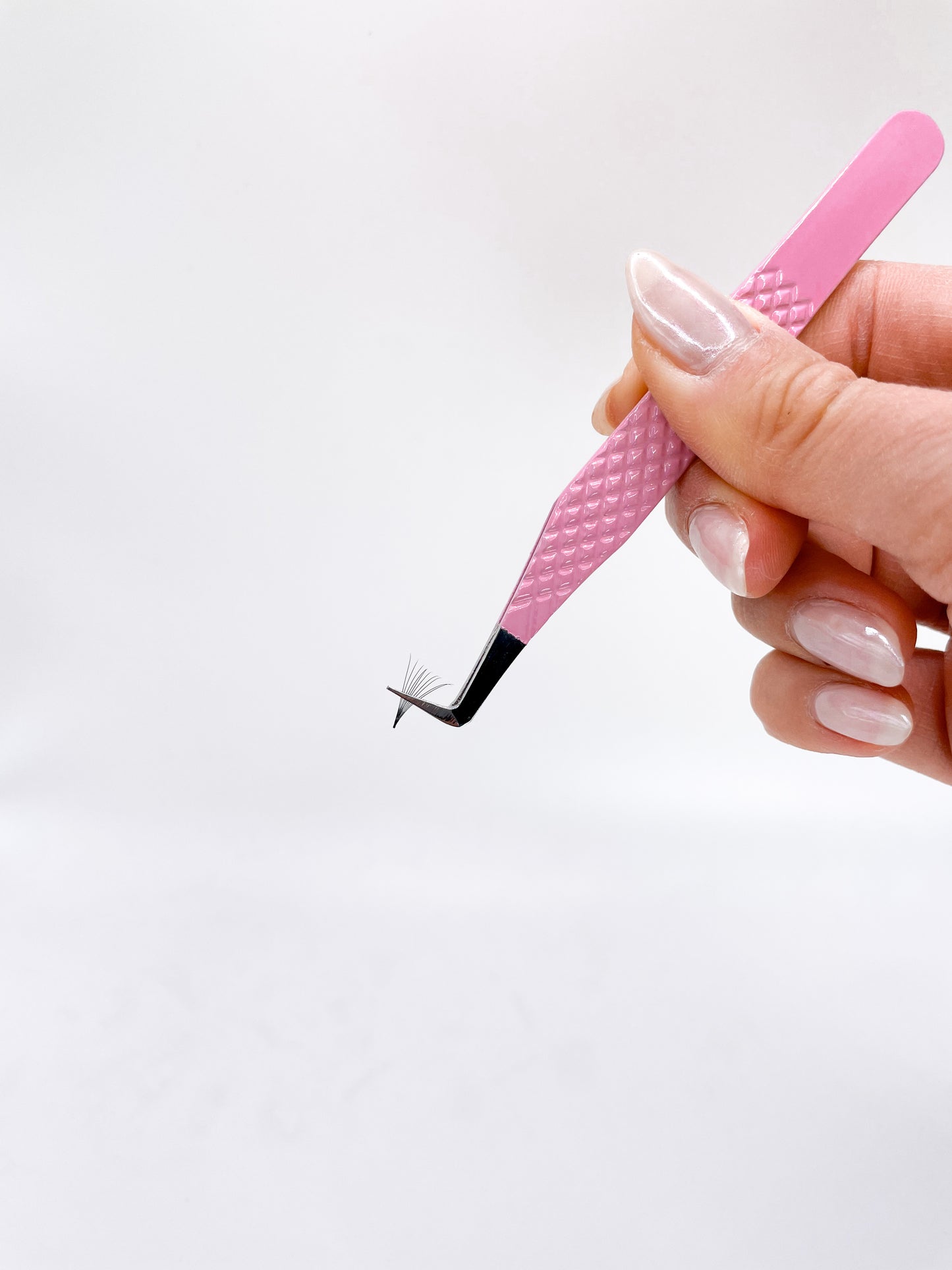 Diamond Grip Volume Tweezer - 333